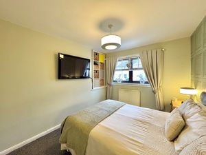 Photo 7- click for photo gallery